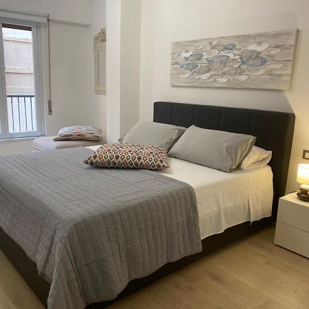 Delle Palme Rooms Elegante Monolocale In Centro Palermo Eksteriør billede